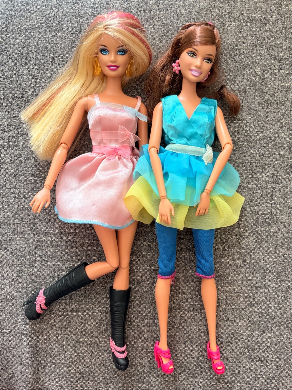 2009 Articulated Barbie Fashionistas Sassy & Sweetie 2-Pack REDRESSED